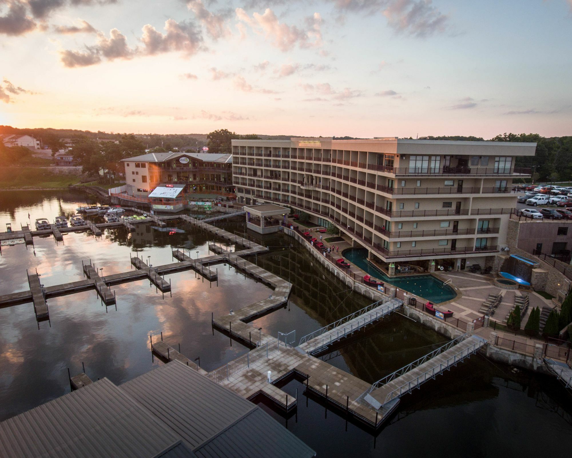 Camden On The Lake Resort Lake Ozark Bagian luar foto